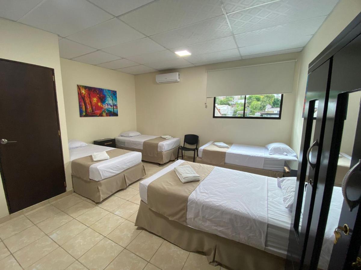 Hotel La Capilla - Suites & Apartments San Benito Сан-Сальвадор Экстерьер фото